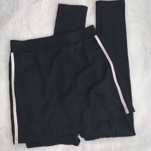 Black skirt with leggings